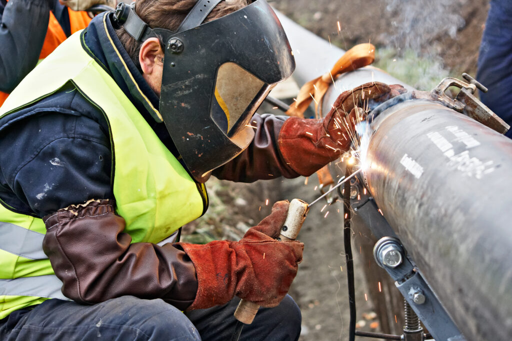 Beruf auf der Baustelle: Rohrleitungsbauer.