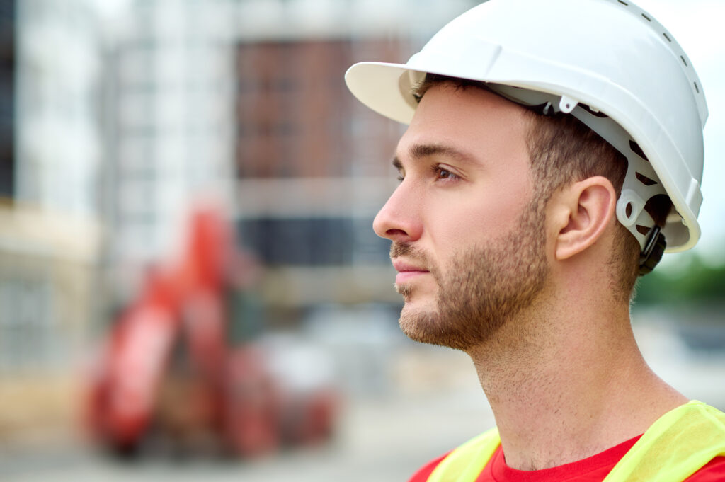 Helfer auf dem Bau können eine Arbeitsstelle auf der Jobbörse JobMESH finden.